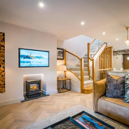 Buttermilk Barn At The Heaning Estate *